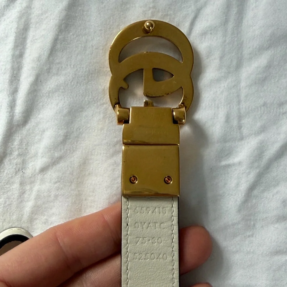 Authentic Gucci Blondie Marmont Reversible Thin Belt Black Beige leather 2 in 1